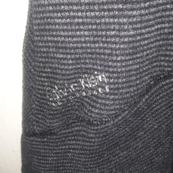 💌 5 for 15 - Small Black & Grey Striped Calvin Klein Hooded Top - Picture 4 of 4